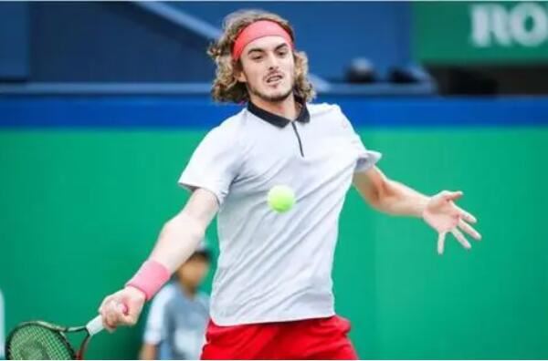 而比尔在场 而比尔在场