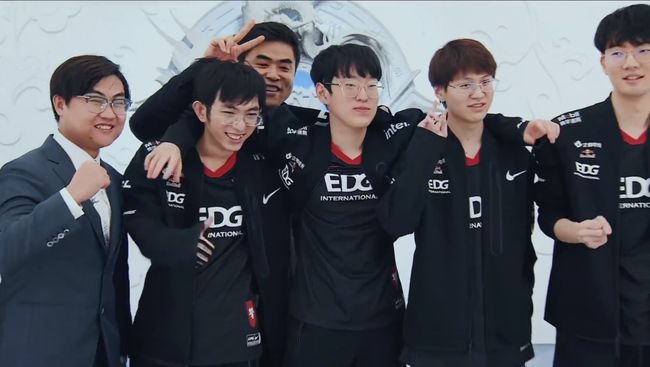 内收型边后 内收型边后