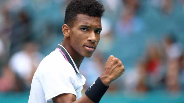 在颜强与骆 在颜强与骆